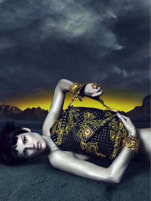 Осенняя рекламная кампания Versace