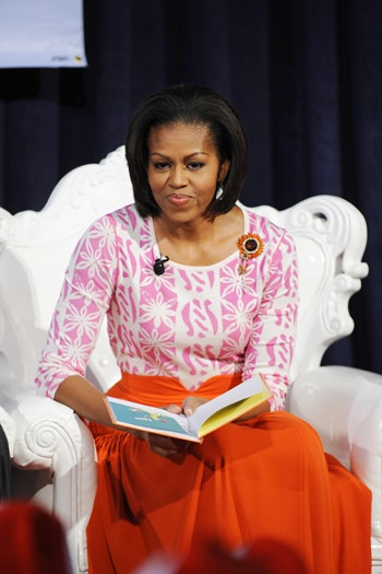 Джессика Альба и Мишель Обама на школьных чтениях
