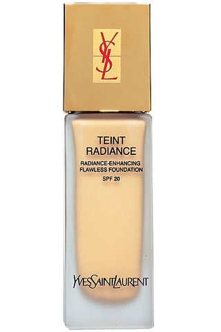 Тональный крем придающий сияние Teint Radiance 5 Peche 2150 руб. Yves Saint Laurent.