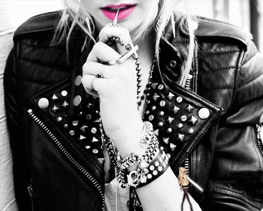 Тейлор Момсен  лицо коллекции Material Girl от Мадонны