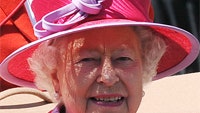 Самые безумные шляпки с королевских скачкек Royal Ascot