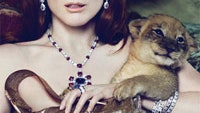 Джулианна Мур и очаровательные львята в рекламе Bulgari