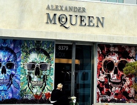 Решилась судьба модного дома Alexander McQueen