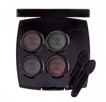 Коллекция Noirs Obscurs de Chanel черный в центре внимания