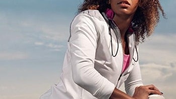 Nike Women призывает к тренировкам на улице