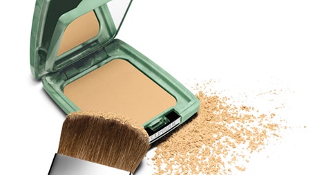 Выиграйте новинку Clinique  пудру Almost Powder Makeup SPF15