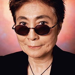 Йоко Оно открыла башню мира