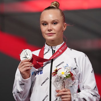 Российскую гимнастку Ангелину Мельникову лишили заслуженного золота на чемпионате мира