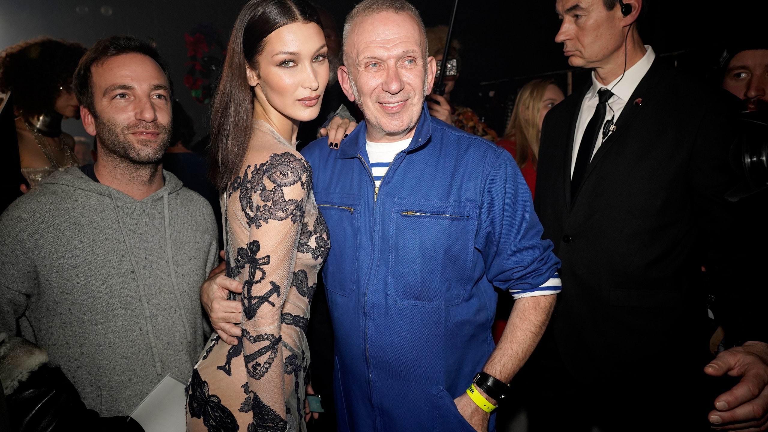 Как архивный Jean Paul Gaultier стал самым модным брендом начала 2020х