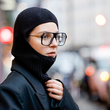 COLOGNE GERMANY  NOVEMBER 19 Influencer Maria Barteczko wearing a black balaclava beanie by Weekday and black oversized...