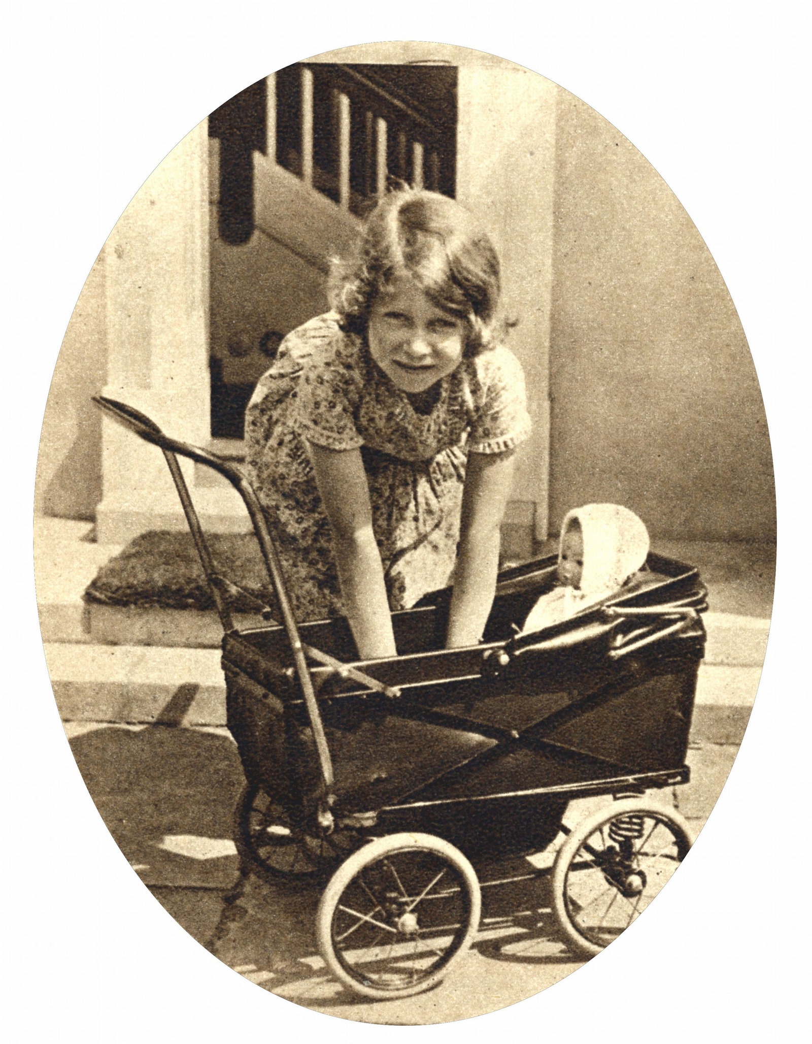 Королева Елизавета II в детстве. 1933 год.