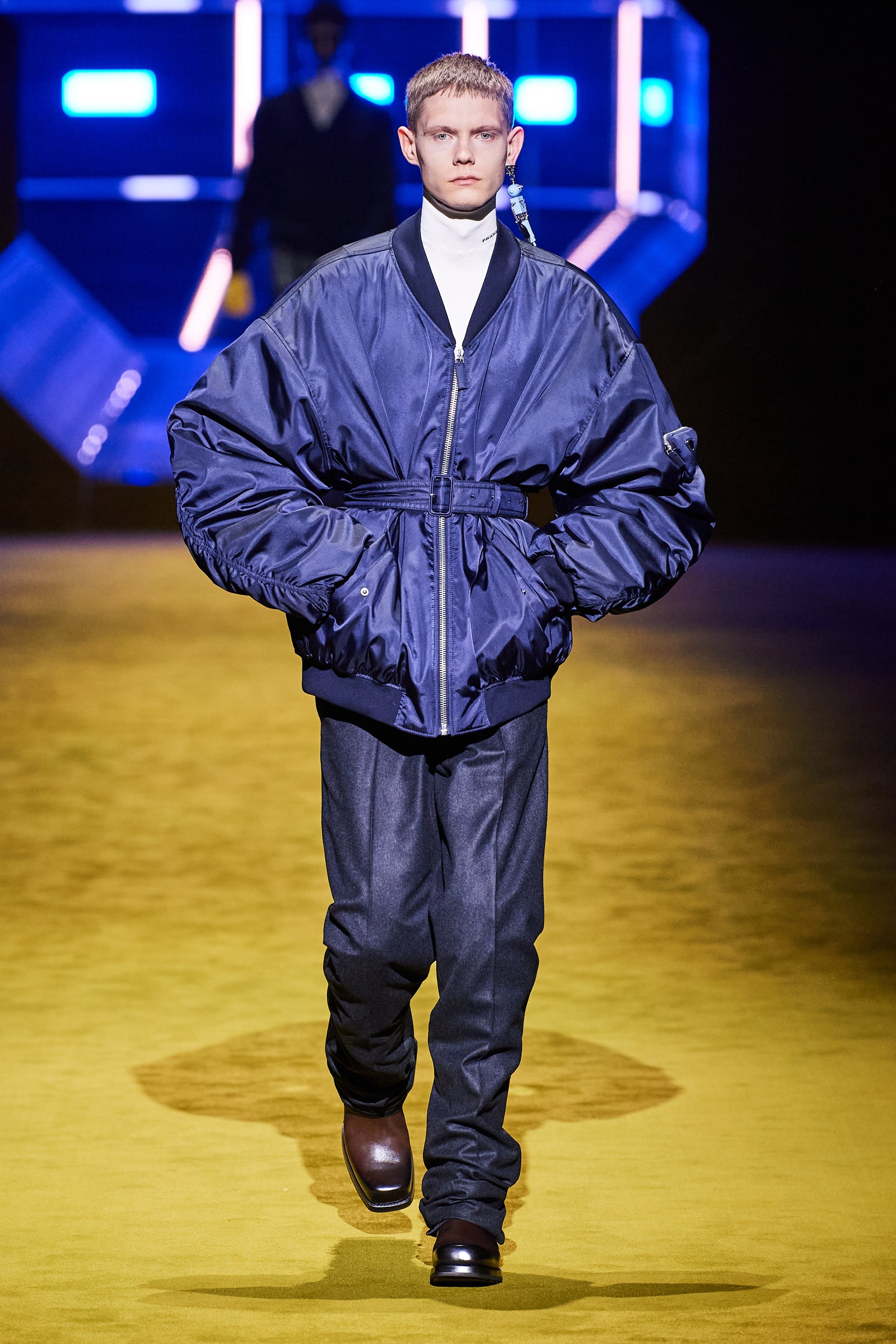 Кайл Маклахлен и Джефф Голдблюм в «Космической одиссее» по версии Prada