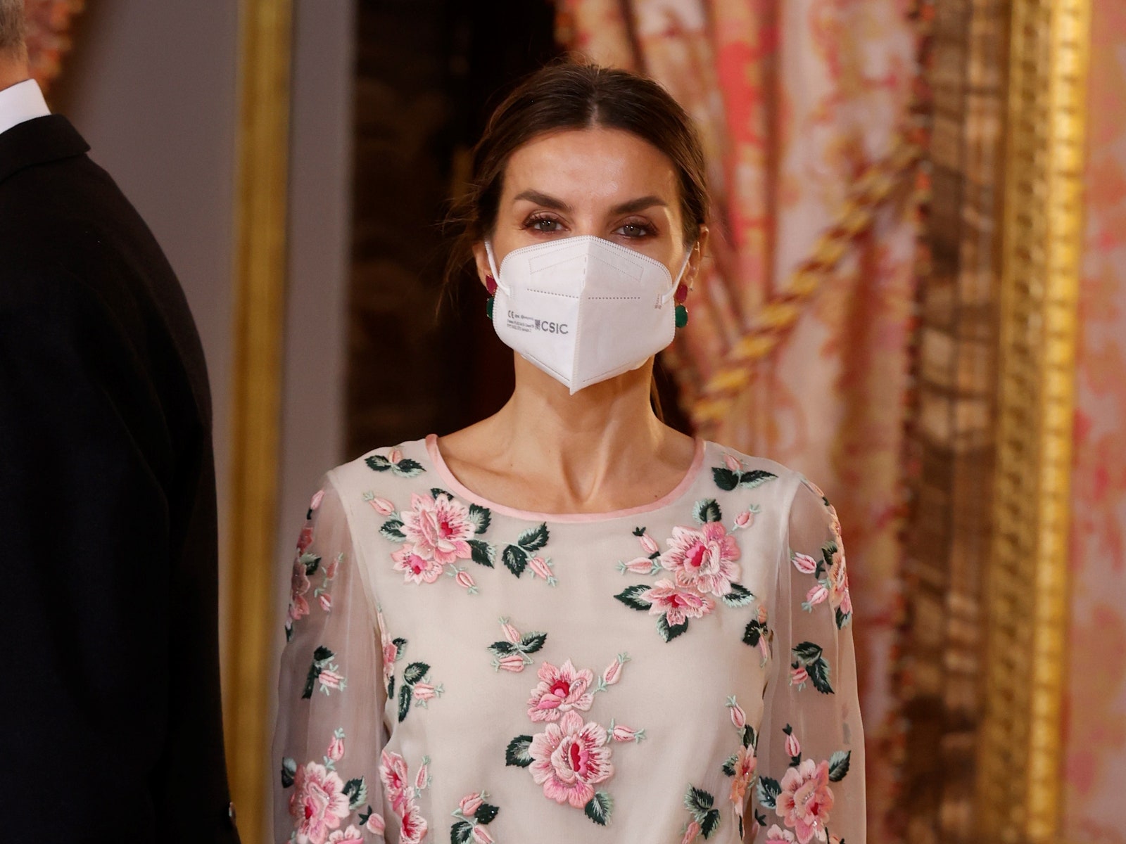 Образ с глубоким смыслом: Летиция надела платье Valentino, в котором королева София вышла в свет в 1977 году