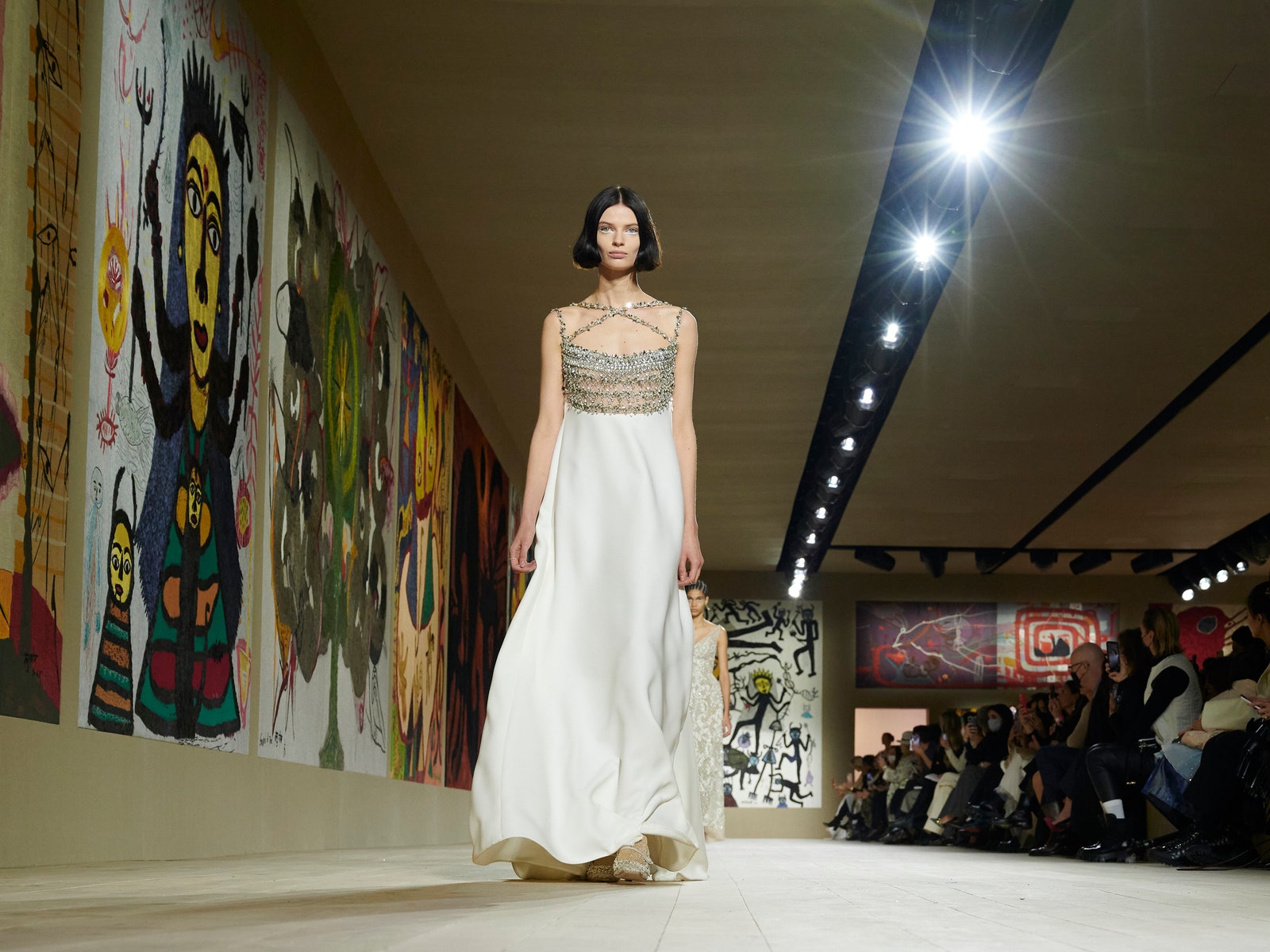Наталья Водянова, Анна Винтур, Кара Делевинь и другие на показе Christian Dior Haute Couture