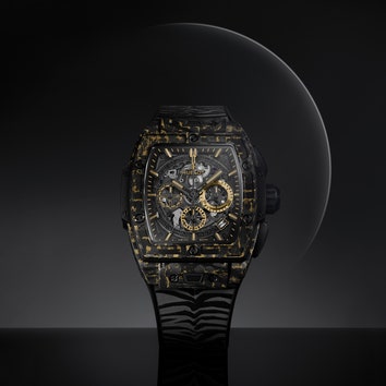 На правах Тигра: новые часы Hublot с корпусом из матового углерода и желтого золота