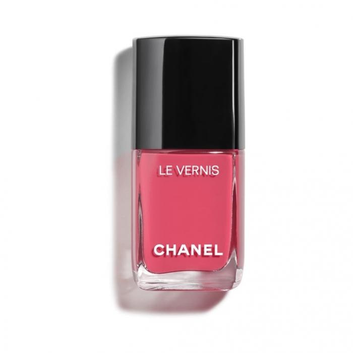 розовый лак для ногтей Chanel