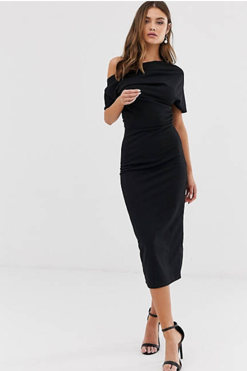 Черное платье с вырезом на плечах как у Евы Лонгории — обязательная покупка для весны