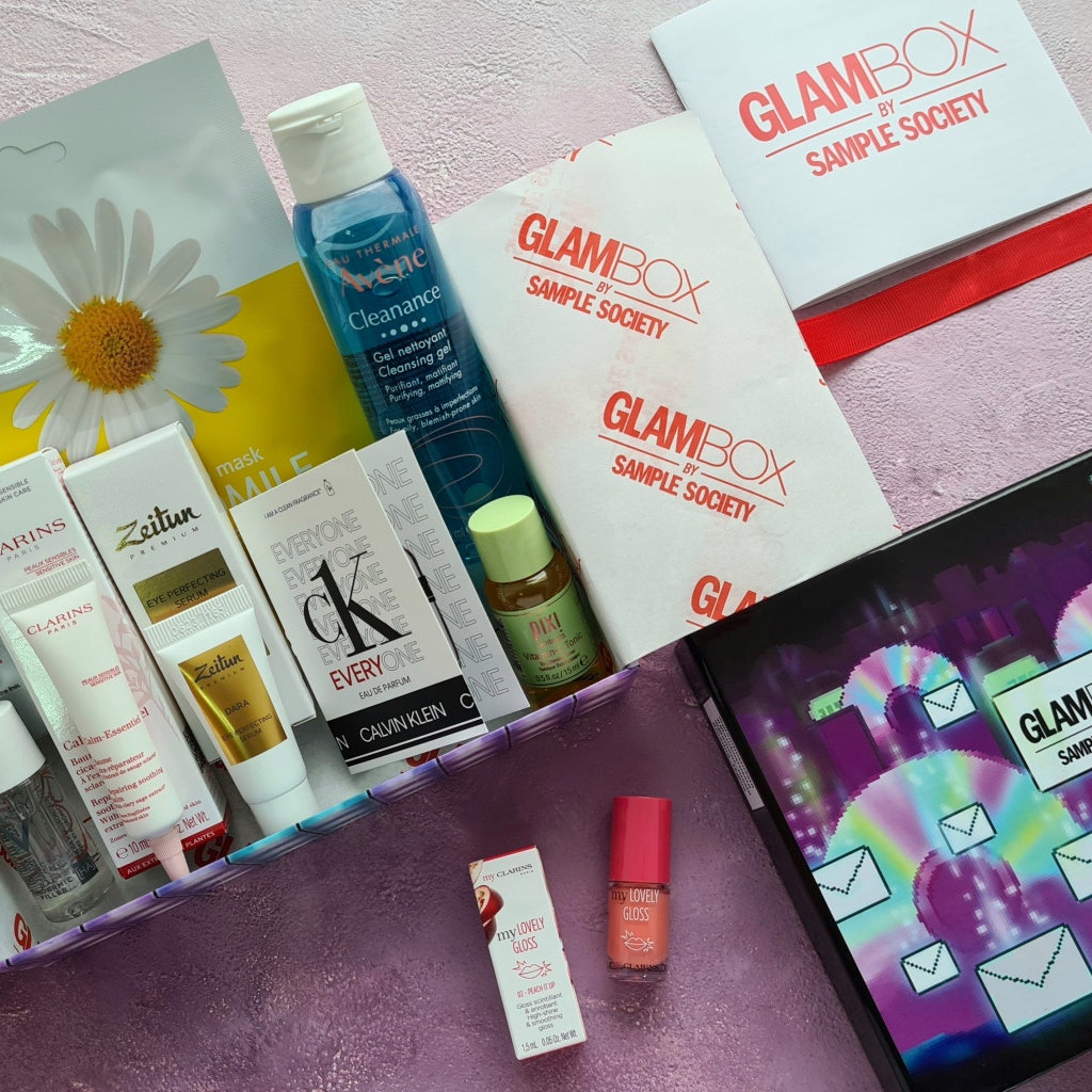 Разбираем коробочку «GlamBox Январь»!
