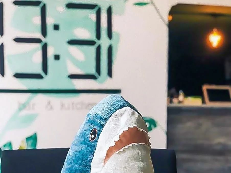 «Миллиард за игрушку»: легендарных акул из IKEA перепродают на «Авито» втридорога