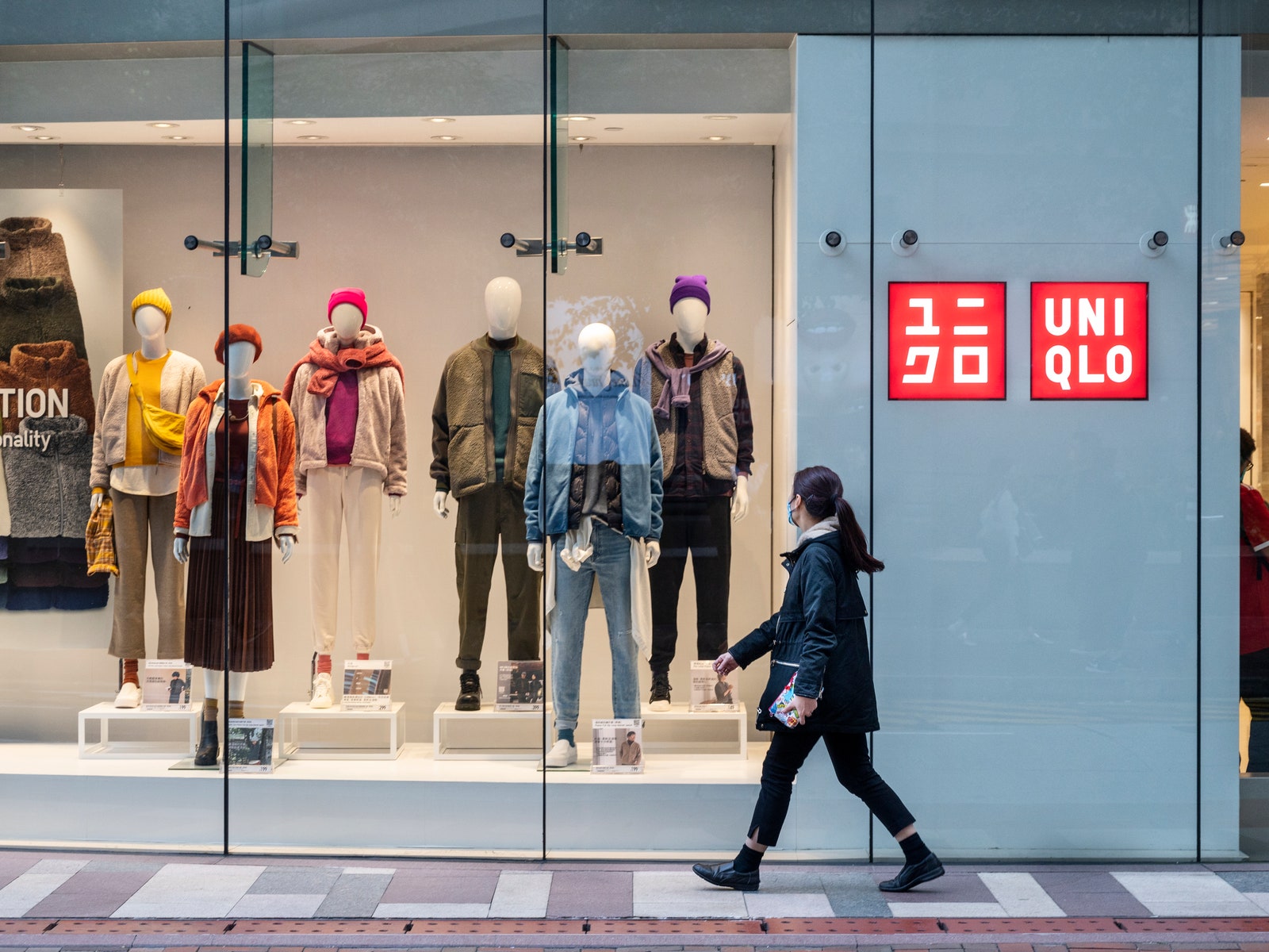«Одежда &- это жизненная необходимость»: Uniqlo остается в России